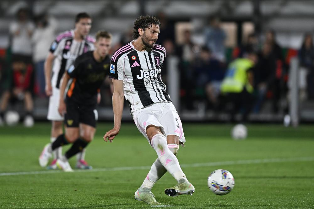 莱比锡梯队经理：中国有很多不错的球员；中国足球需要巨星